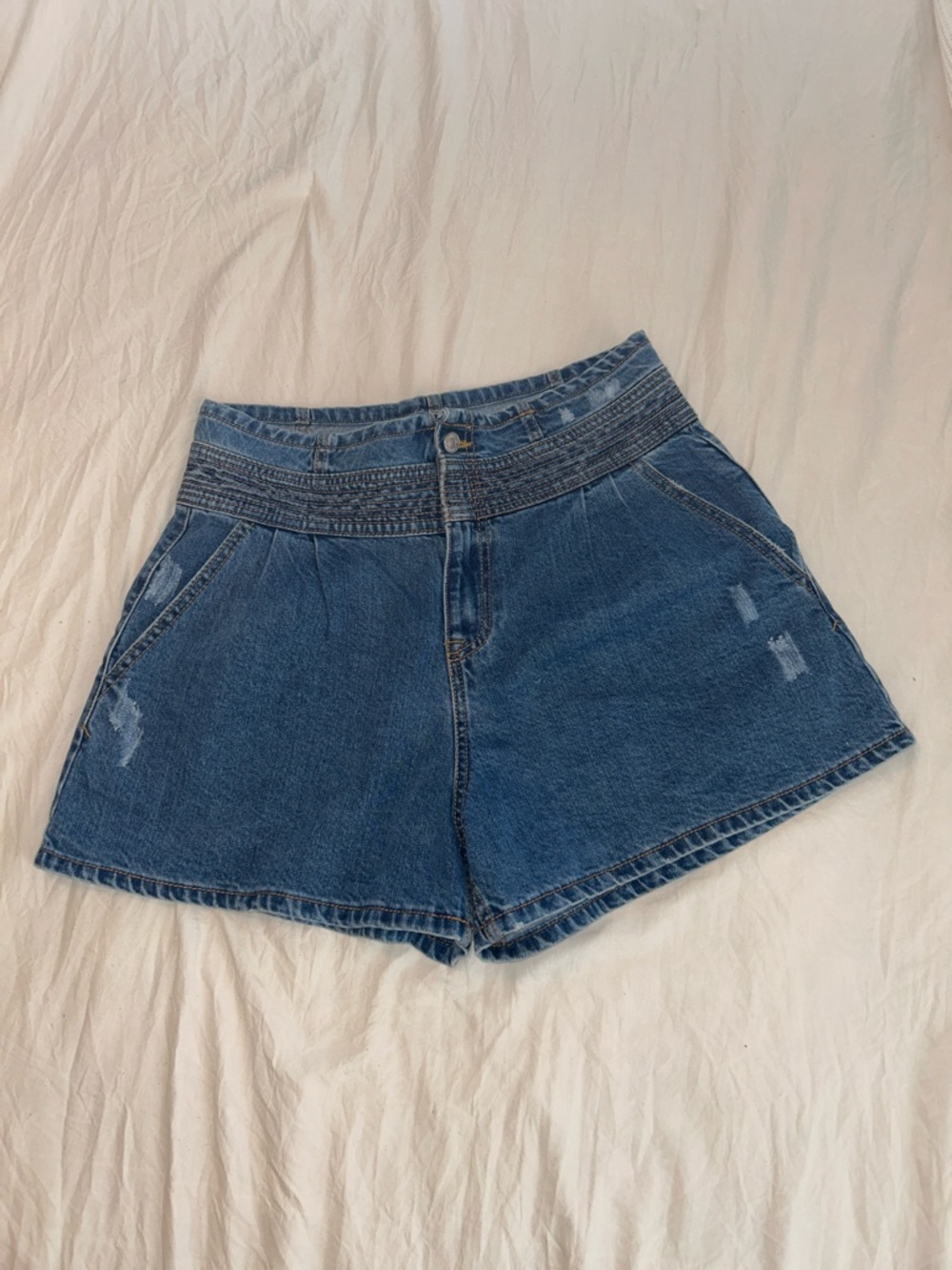 Forever 21 Distressed Wide-Leg Denim Shorts in Blue